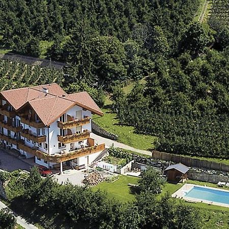 Muehlhaus Hotel Schenna Bagian luar foto