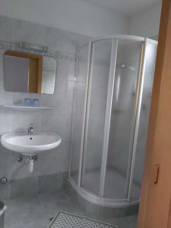 Muehlhaus Hotel Schenna Bagian luar foto